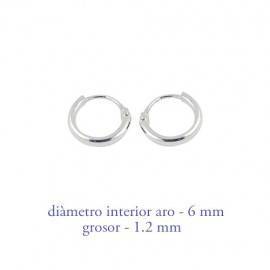 Boucles d'oreille en argent anneau homme, epaisseur 1,2 mm, diametre 6 mm. Prix par unite
